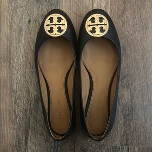Tory Burch Black and Gold Women's Flats